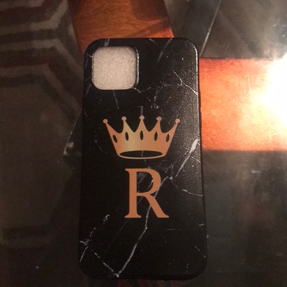 I’m selling phone case